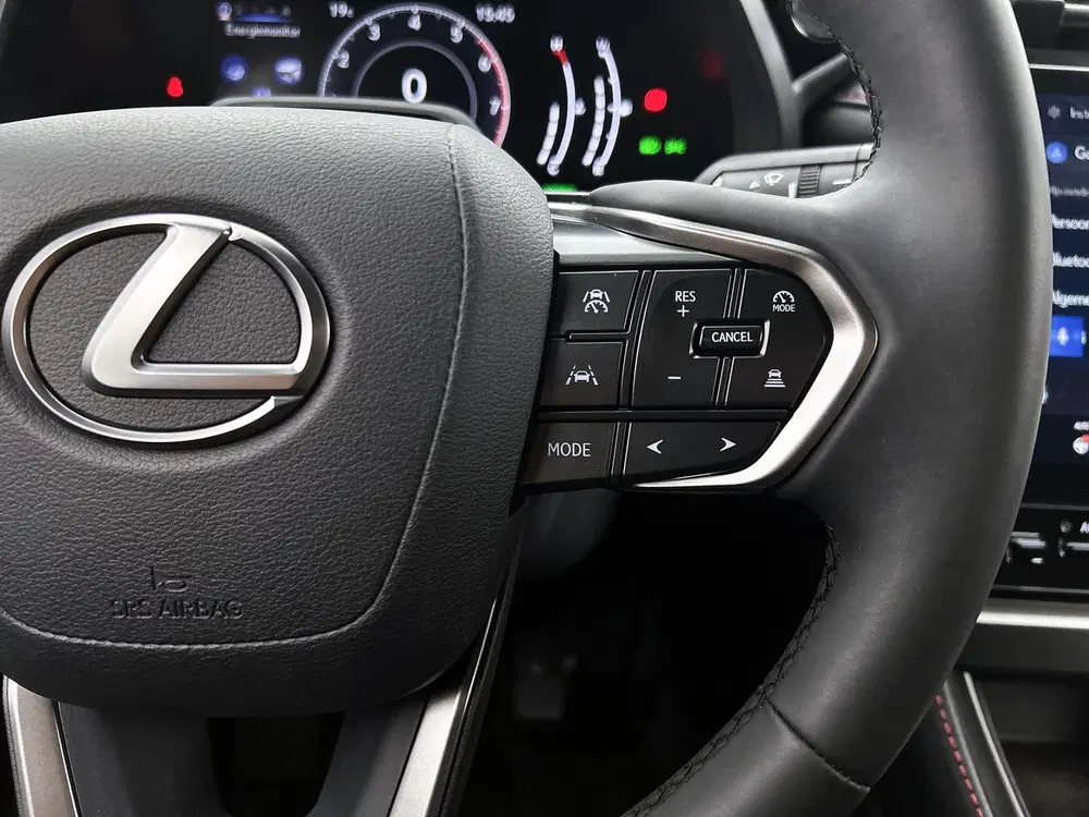 Lexus LBX Emotion 2WD uit 2025, foto 15