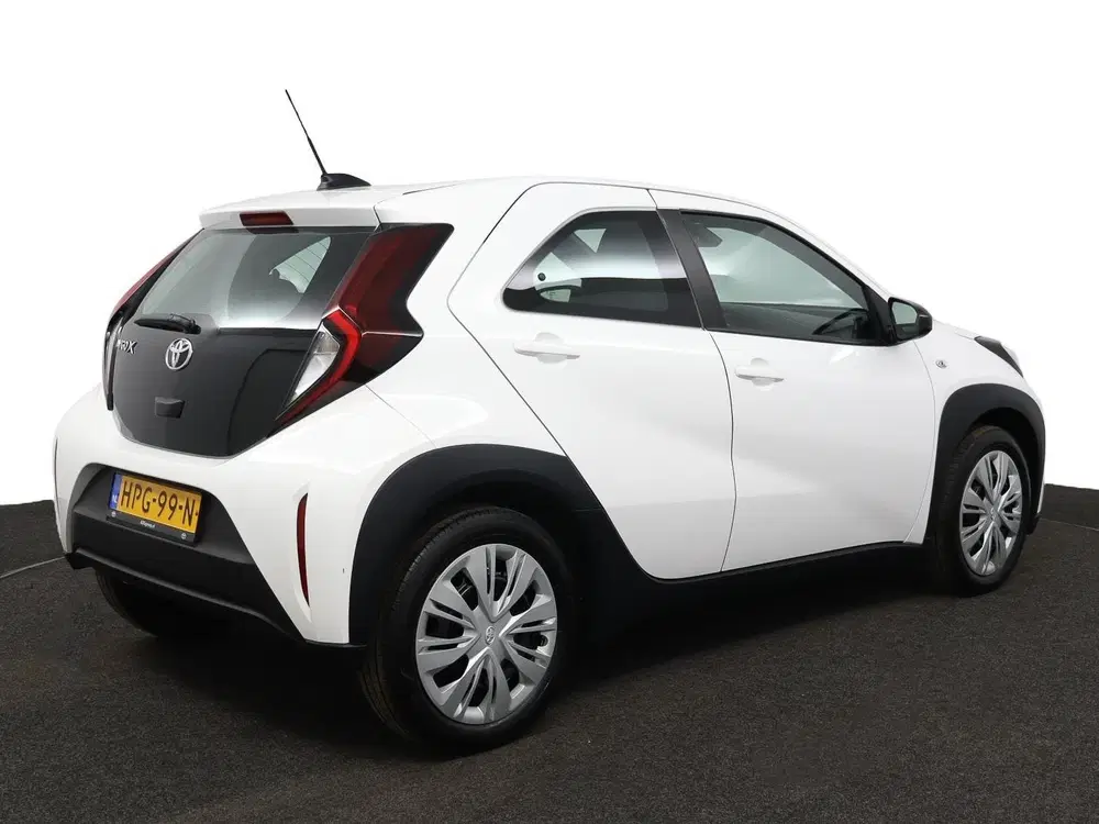 Toyota Aygo X 1.0 VVT-i MT Play uit 2025, foto 2