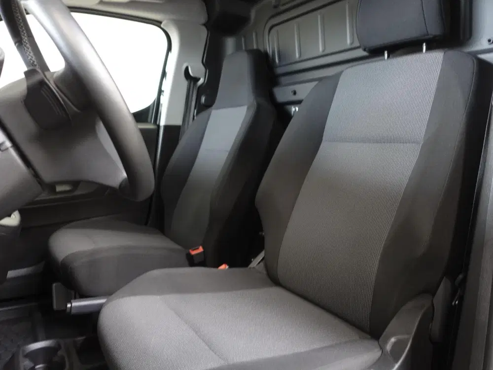 Opel Combo 1.5D Automaat L1H1 Edition Airco Apple Car uit 2023, foto 2