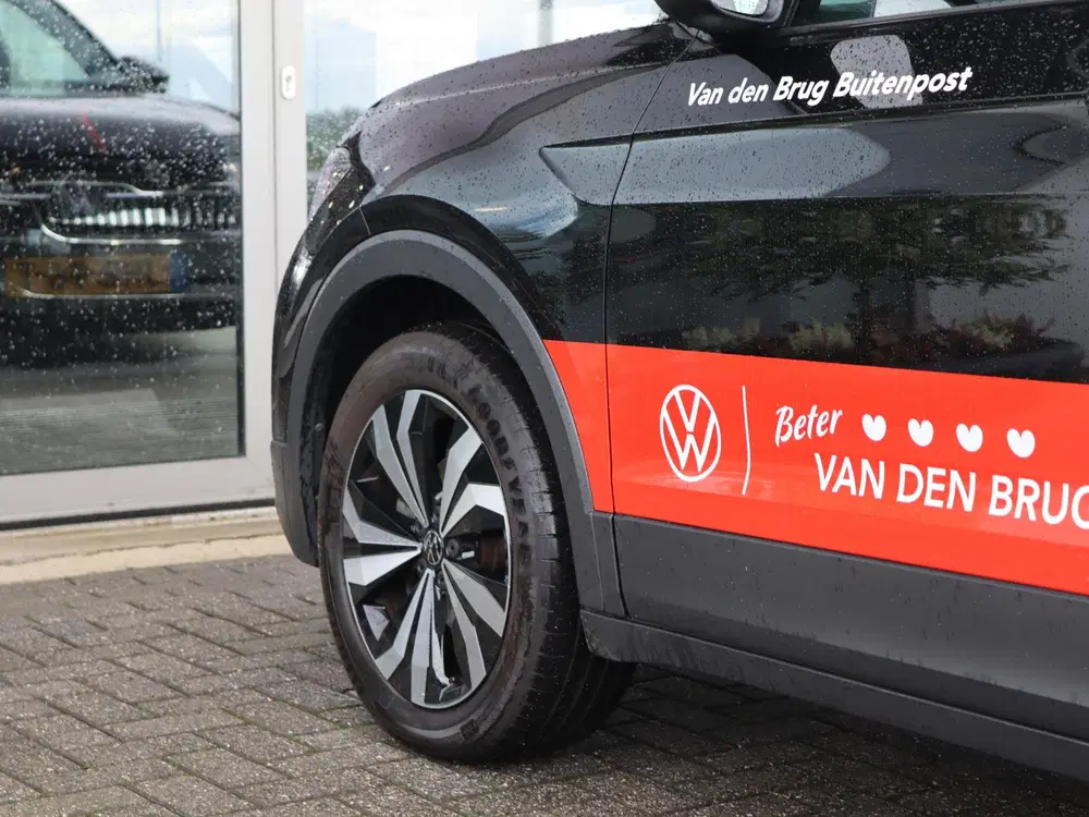 Volkswagen T-Cross 1.0 TSI Life Edition uit 2025, foto 7