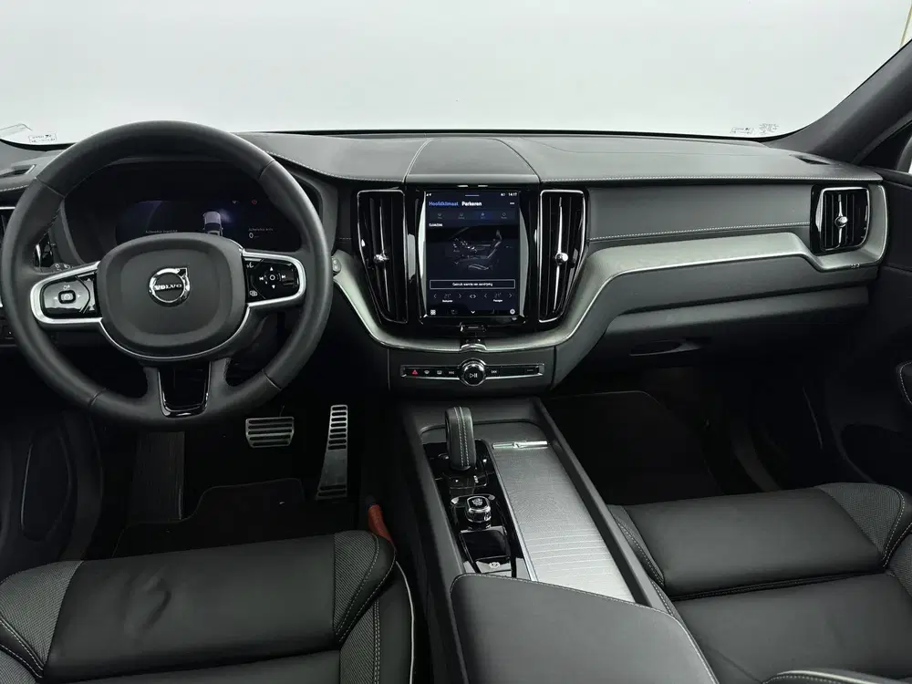 Volvo XC60 T6 R-Design uit 2022, foto 13