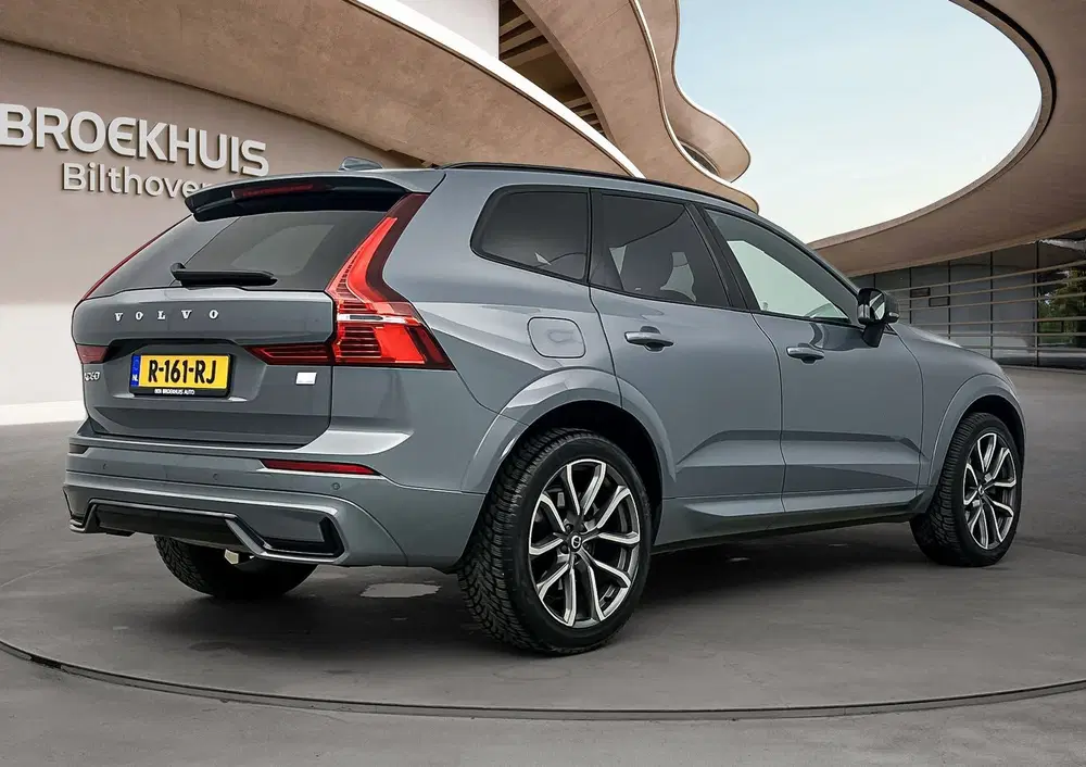 Volvo XC60 T6 R-Design uit 2022, foto 8