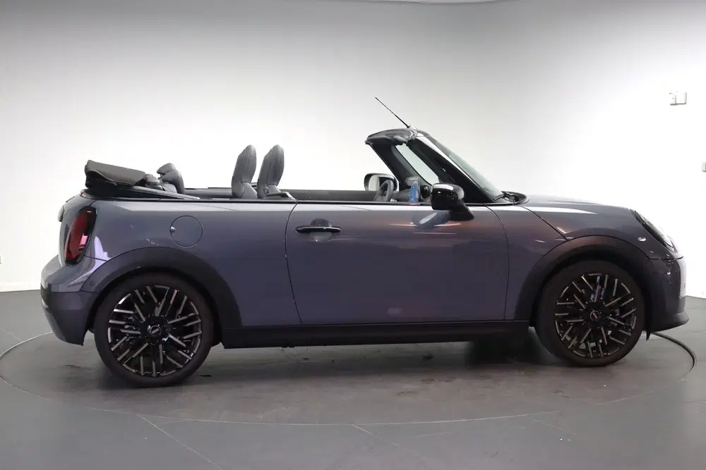 Mini Cabrio Cooper C Automaat uit 2026, foto 4
