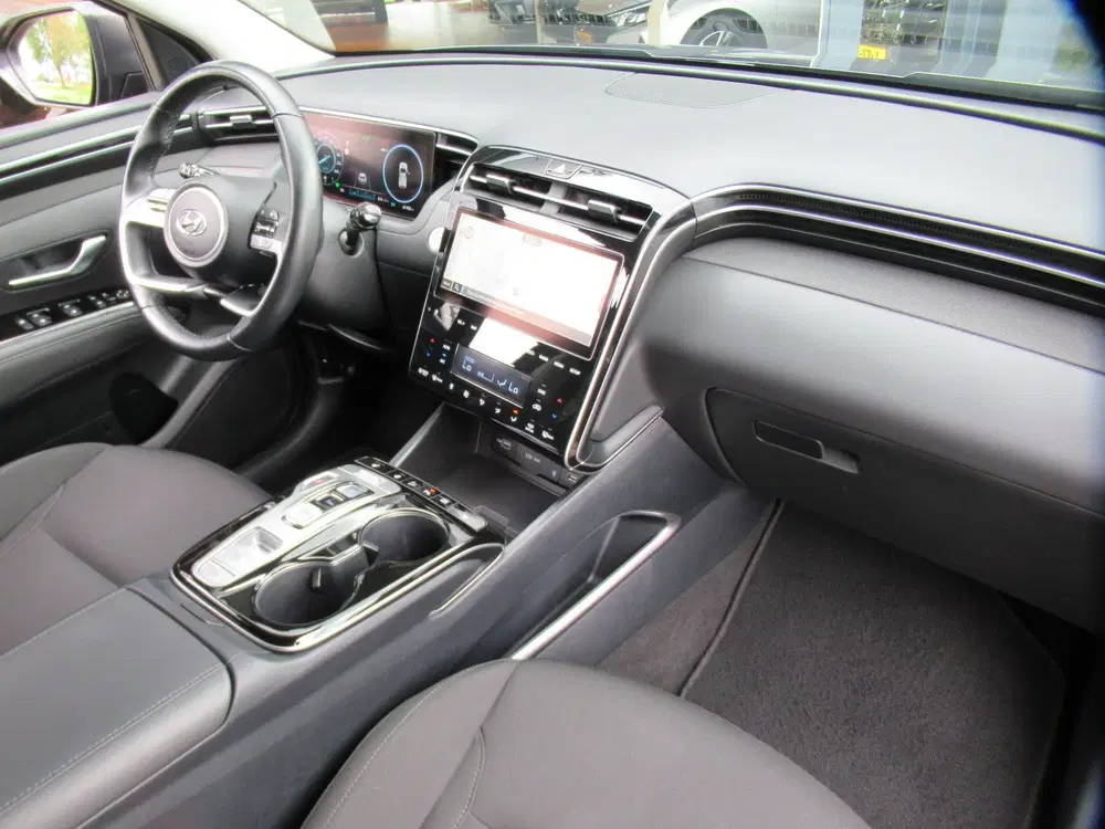 Hyundai TUCSON 1.6 T-GDI HEV Comfort Smart 1e eigen uit 2022, foto 15