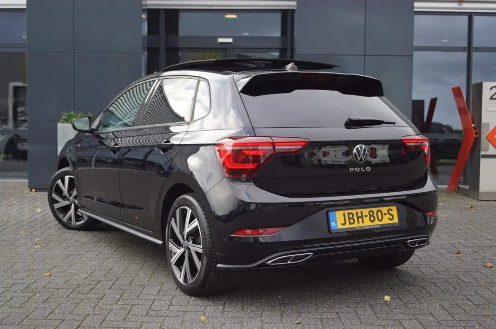 Volkswagen Polo 1.0 TSI DSG R-Line Panodak uit 2024, foto 2