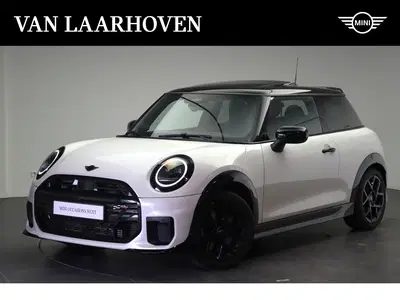 Mini Hatchback Cooper C Automaat uit 2026