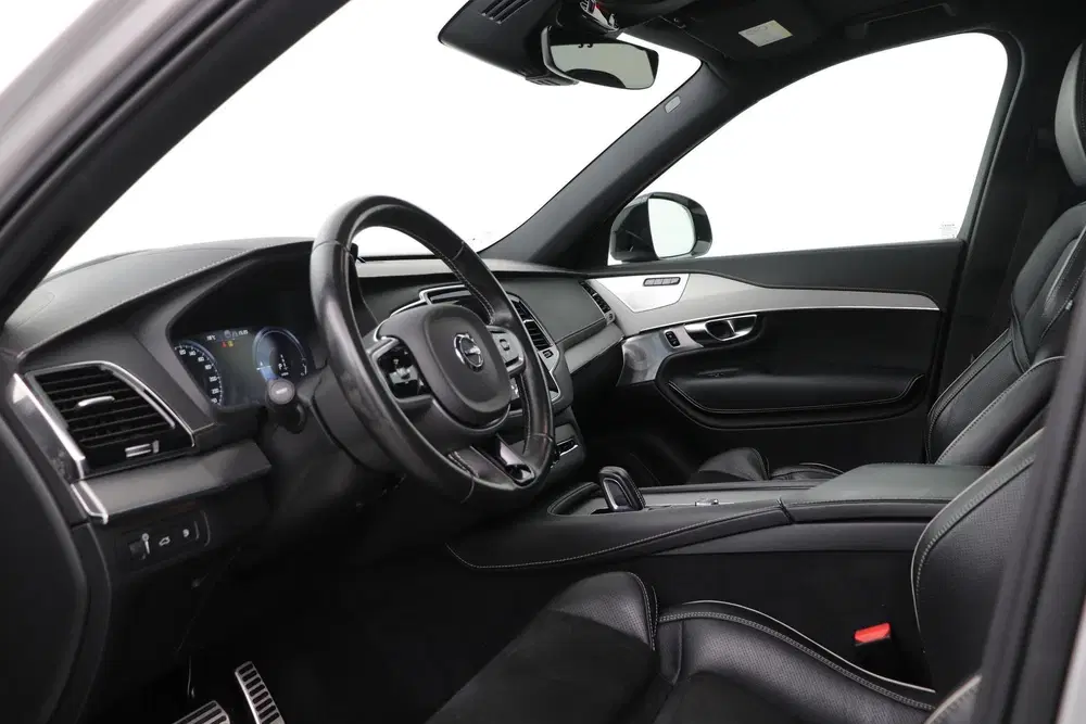 Volvo XC90 T8 R-Design uit 2021, foto 3