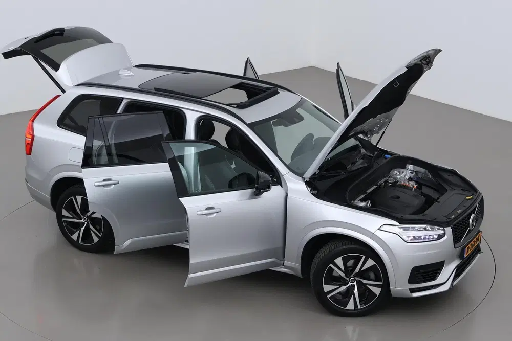 Volvo XC90 T8 R-Design uit 2021, foto 6