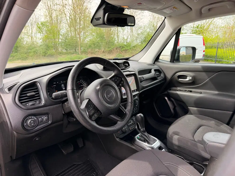 Jeep Renegade 4xe AWD 240 Plug-in Hybrid Electric S Auto uit 2022, foto 4
