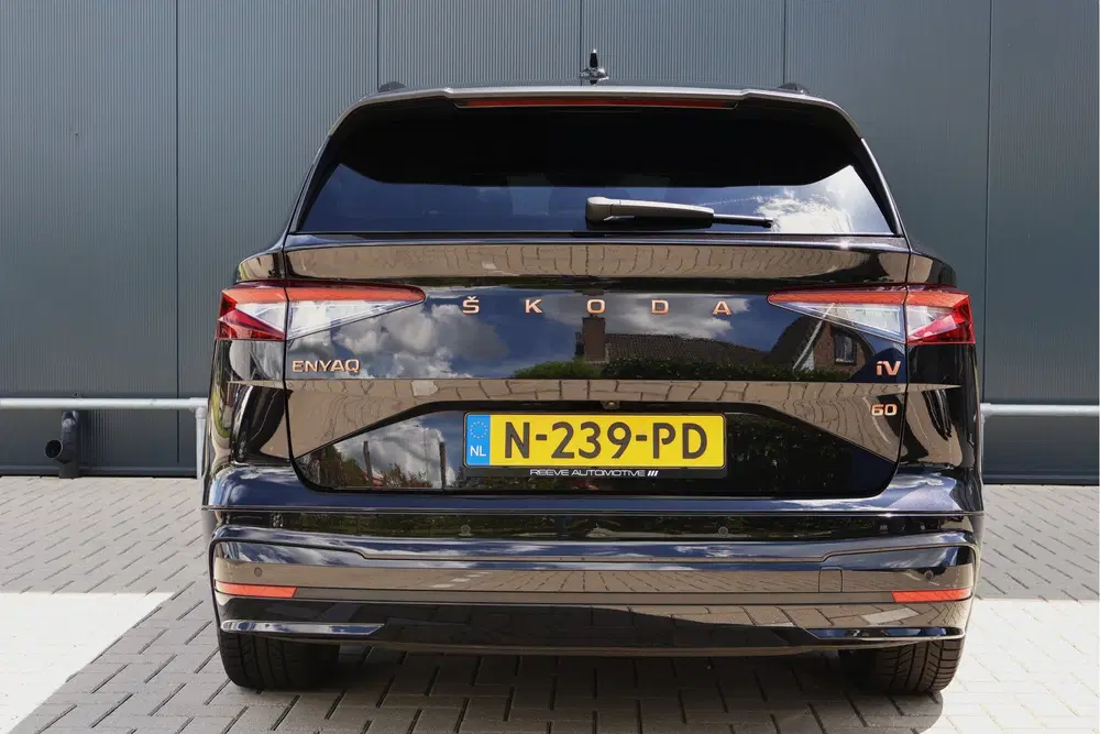 Skoda Enyaq 60 Founders Edition Black 94 uit 2021, foto 8