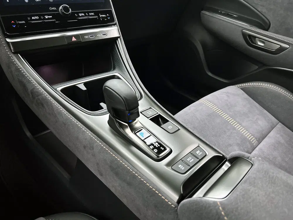 Lexus LBX Cool 2WD uit 2025, foto 10