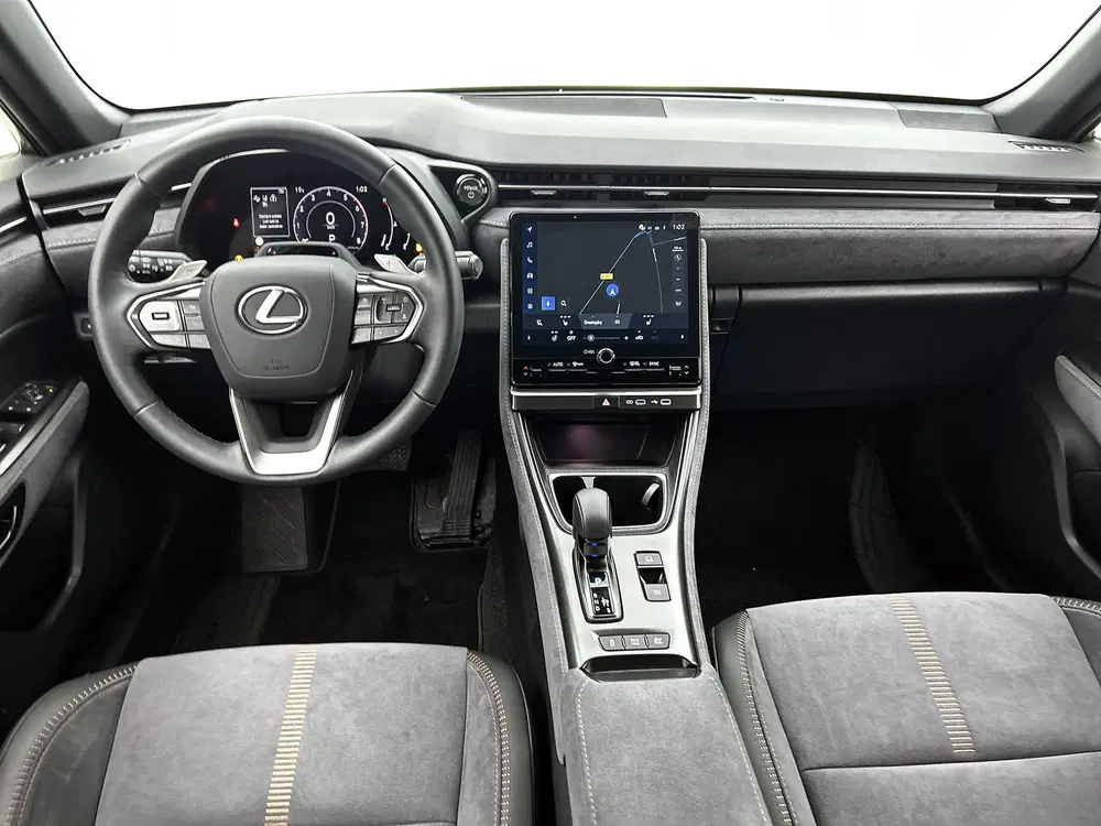 Lexus LBX Cool 2WD uit 2025, foto 4