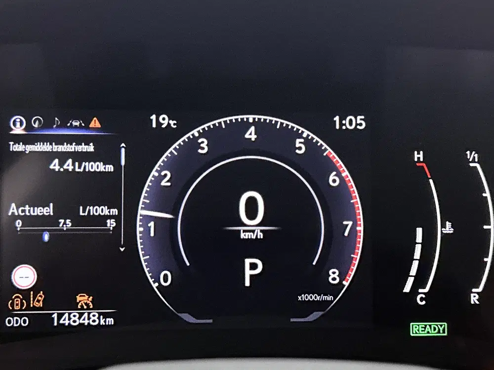Lexus LBX Cool 2WD uit 2025, foto 5