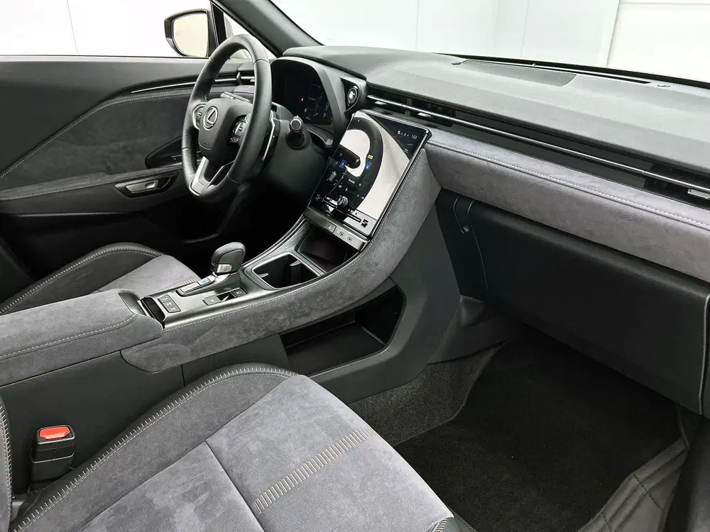 Lexus LBX Cool 2WD uit 2025, foto 6
