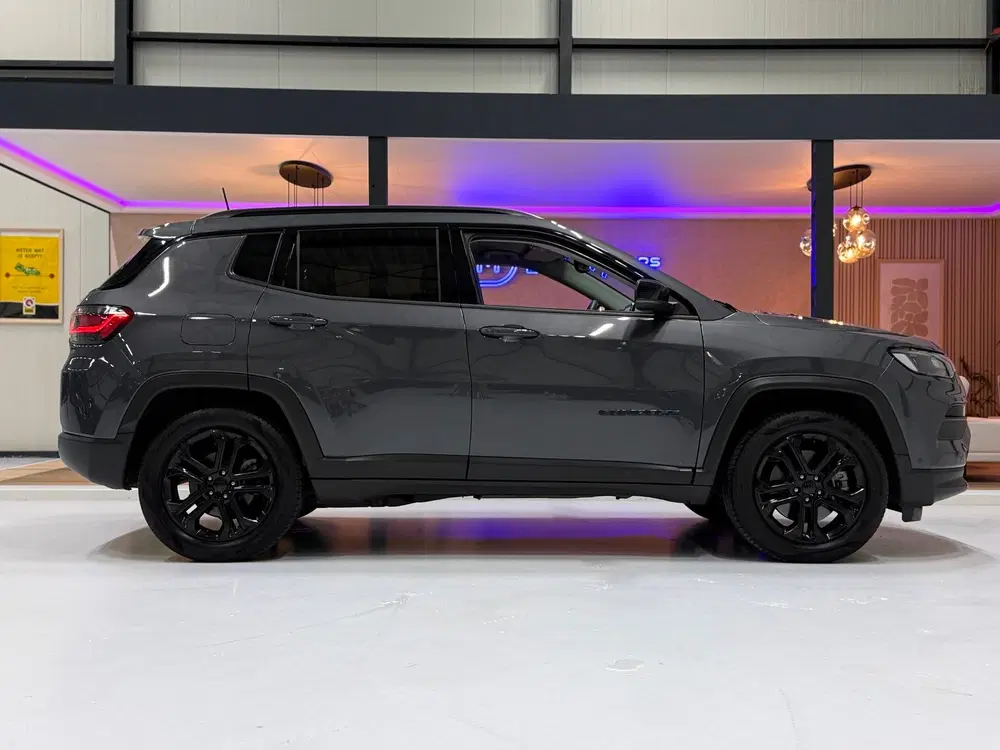 Jeep Compass 1.3T Night Eagle 4xe190PK 4x4 uit 2022, foto 9