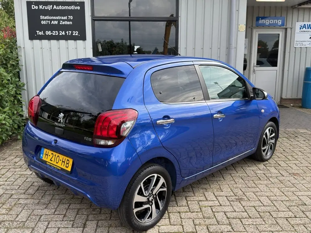 Peugeot 108 1.0 e-VTi Allure CARPLAY uit 2020, foto 2