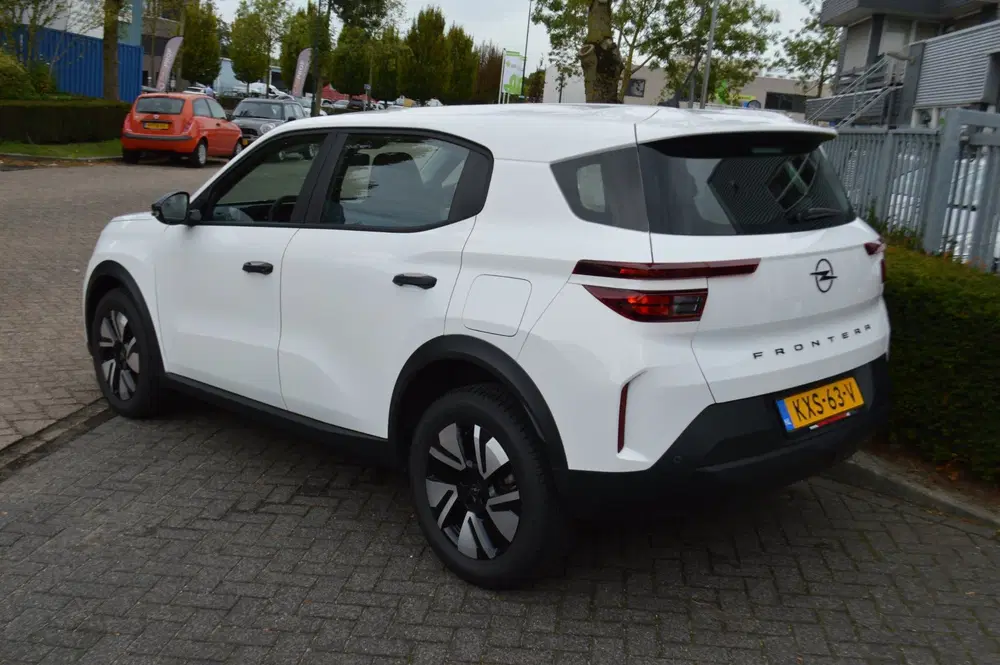 Opel Frontera 1.2T Hybrid Edition uit 2025, foto 12