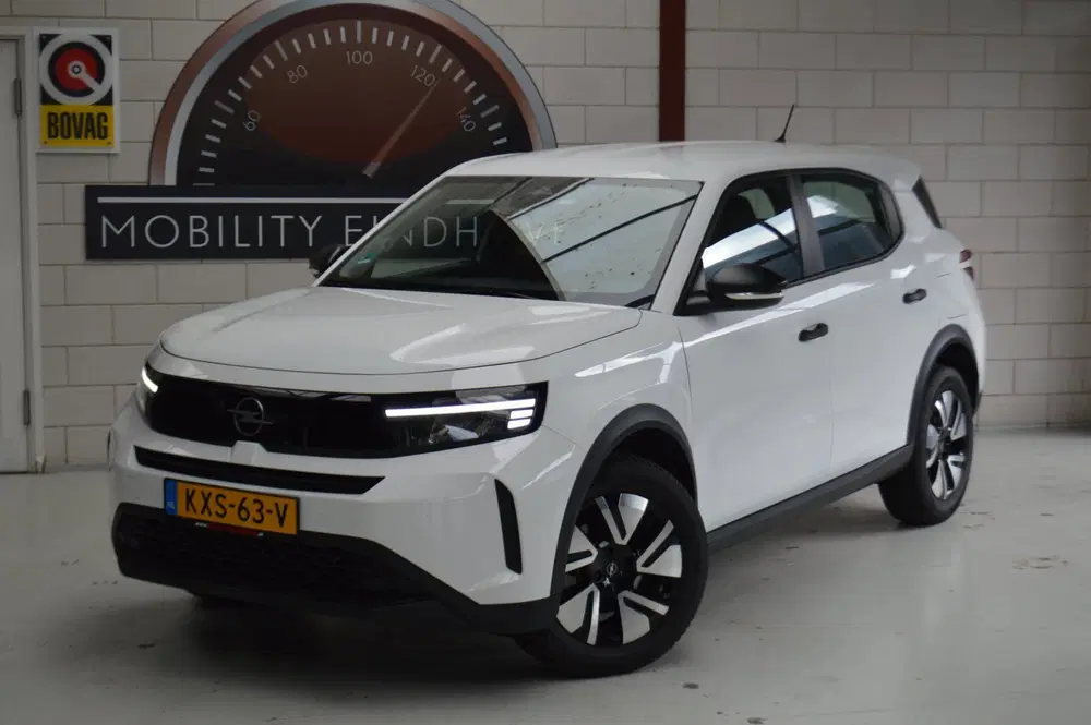 Opel Frontera 1.2T Hybrid Edition uit 2025, foto 4