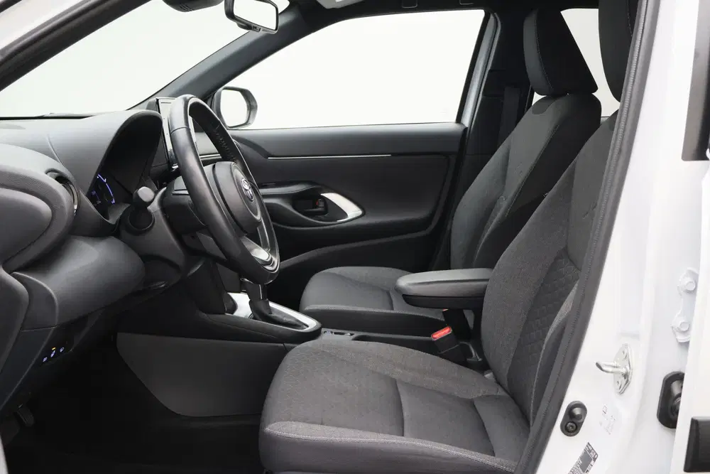 Toyota Yaris Cross 1.5 Hybrid Adventure Winterpakket uit 2022, foto 10