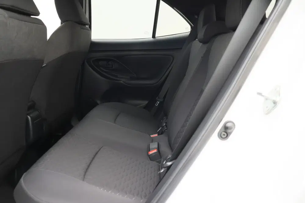 Toyota Yaris Cross 1.5 Hybrid Adventure Winterpakket uit 2022, foto 12