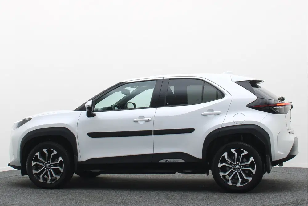 Toyota Yaris Cross 1.5 Hybrid Adventure Winterpakket uit 2022, foto 15