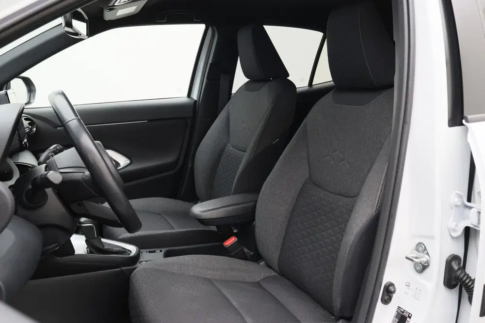 Toyota Yaris Cross 1.5 Hybrid Adventure Winterpakket uit 2022, foto 9
