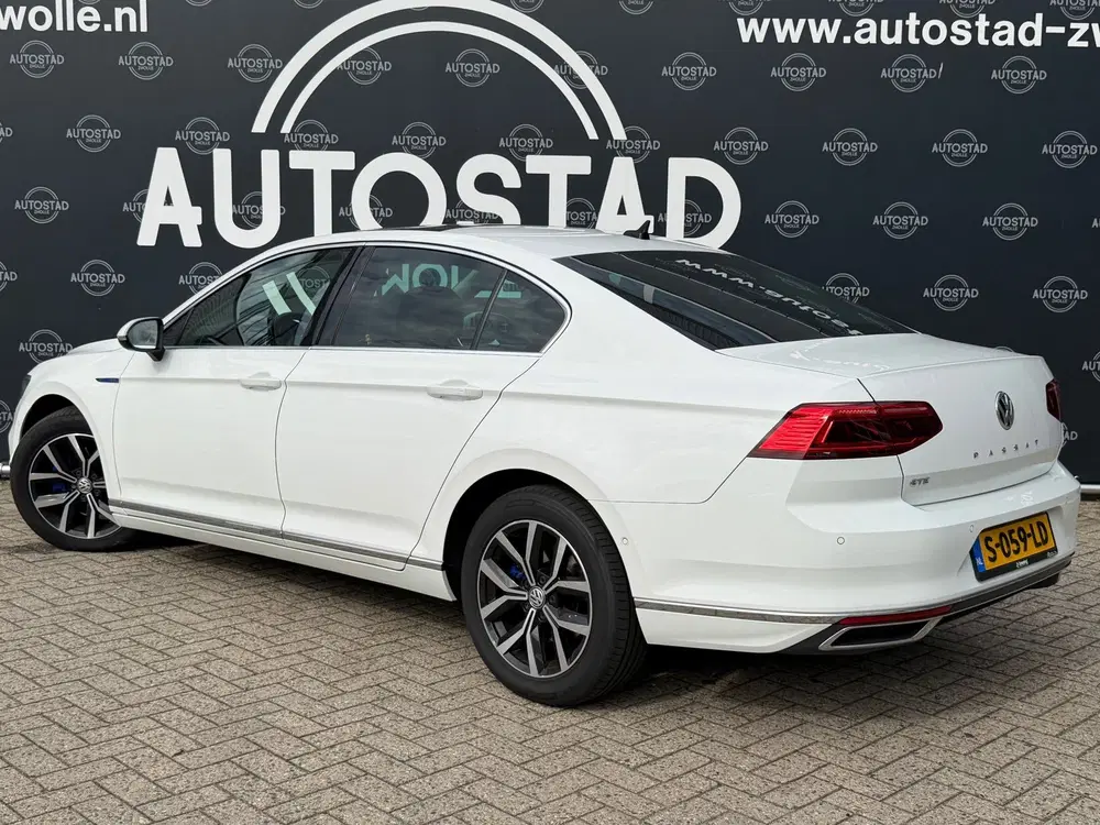 Volkswagen Passat 1.4 TSI PHEV GTE Automaat uit 2019, foto 3