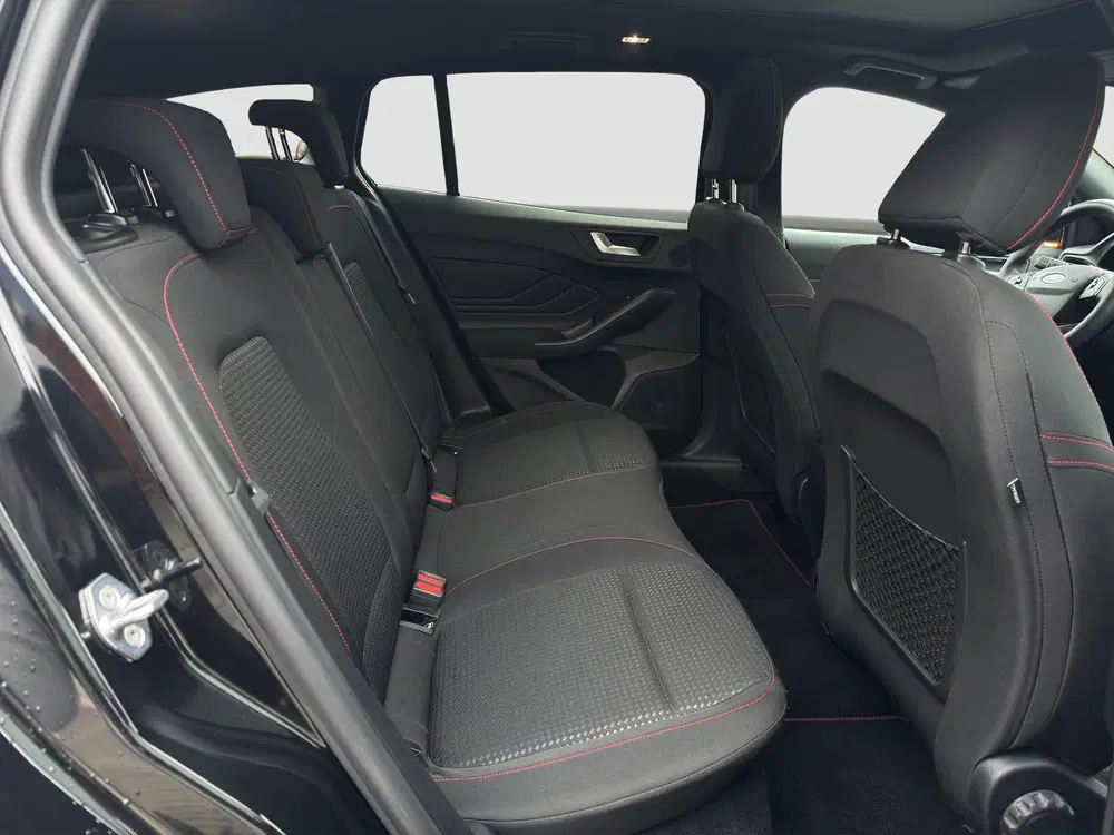 Ford Focus Wagon 1.0 Hybrid ST Line X uit 2024, foto 11