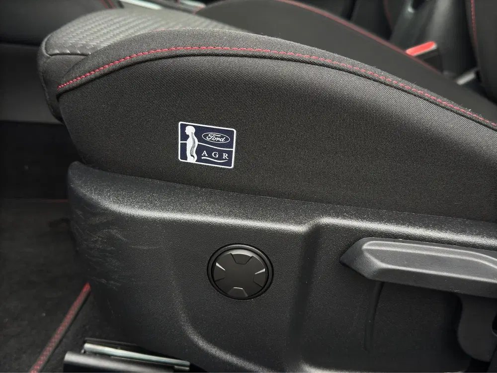Ford Focus Wagon 1.0 Hybrid ST Line X uit 2024, foto 9