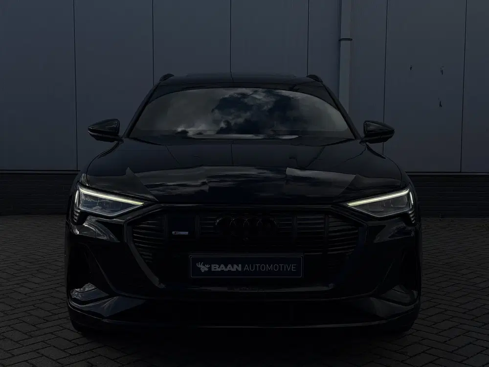 Audi e-tron 55 quattro S edition 95 kWh uit 2021, foto 14