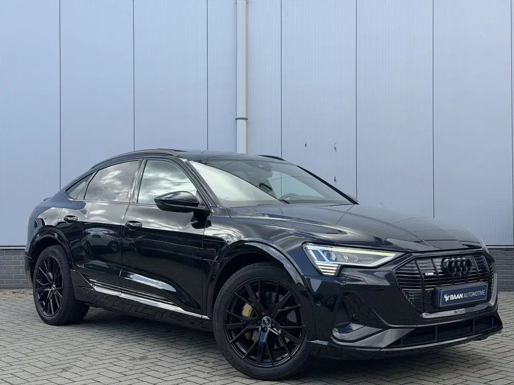 Audi e-tron 55 quattro S edition 95 kWh uit 2021, foto 3