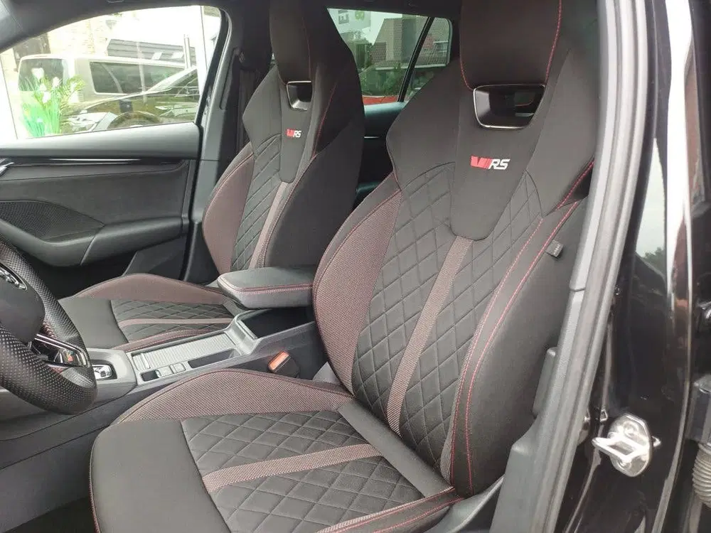 Skoda Octavia 1.4 TSI iV PHEV RS Sportline Business uit 2023, foto 11