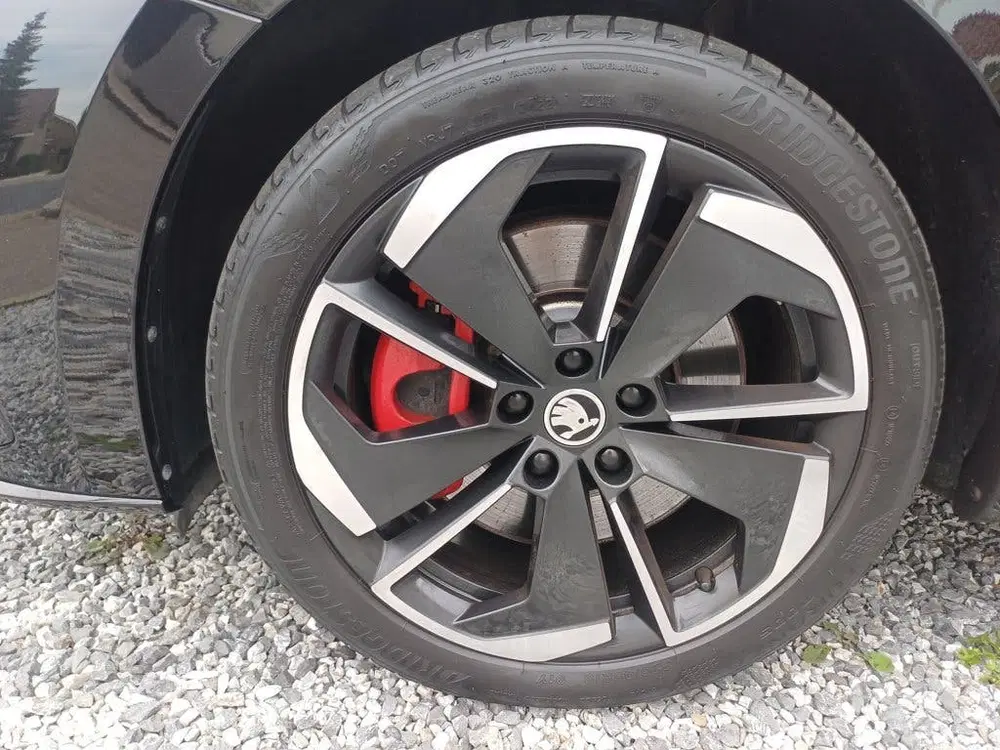 Skoda Octavia 1.4 TSI iV PHEV RS Sportline Business uit 2023, foto 15