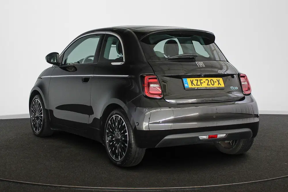 Fiat 500 La Prima 42 kWh Pano Leder Stoelverwarming uit 2024, foto 4