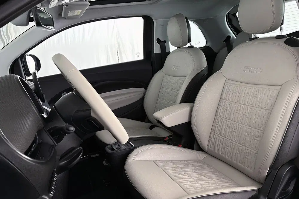 Fiat 500 La Prima 42 kWh Pano Leder Stoelverwarming uit 2024, foto 6