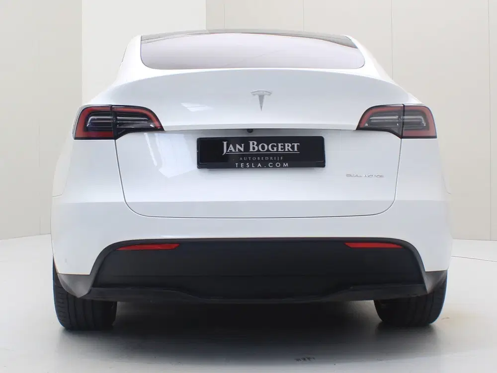 Tesla Model Y Long Range AWD 75kWh 351pk 93.2% SoH [ TRE uit 2023, foto 6