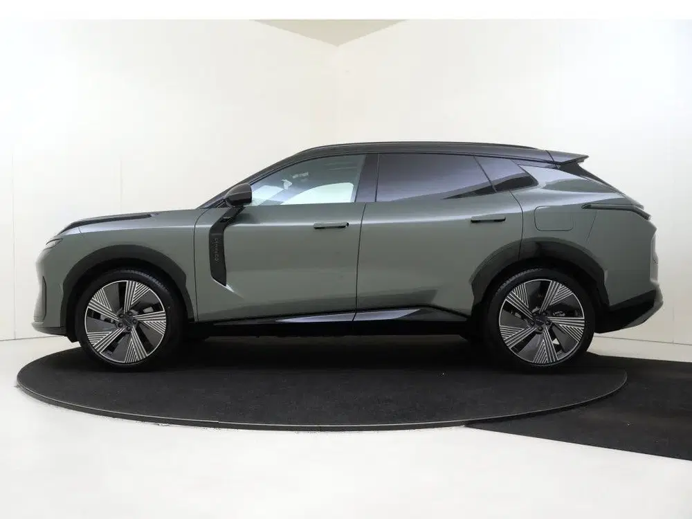 Lynk & Co 08 uit 2026, foto 2