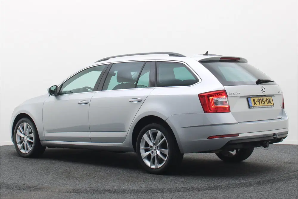 Skoda Octavia 1.5 TSI DSG Greentech Business Edition C uit 2020, foto 3