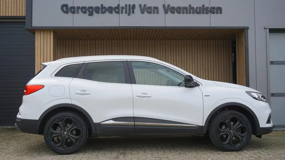 Renault Kadjar 1.3 TCe 160pk Black Edition *Pearl Metalli uit 2019, foto 3