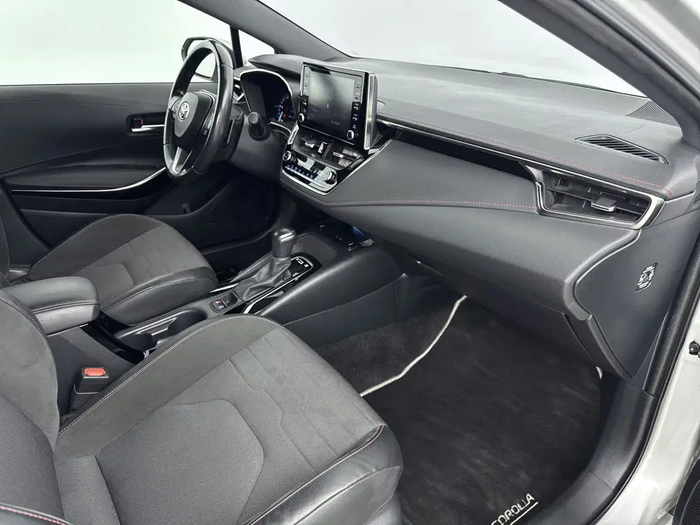 Toyota Corolla 2.0 184pk Hybrid Executive uit 2022, foto 11