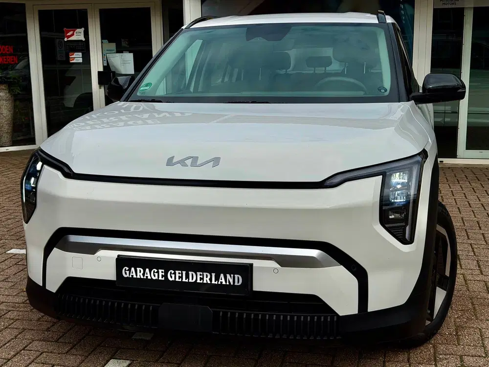 Kia EV3 LONG-RANGE uit 2025, foto 3