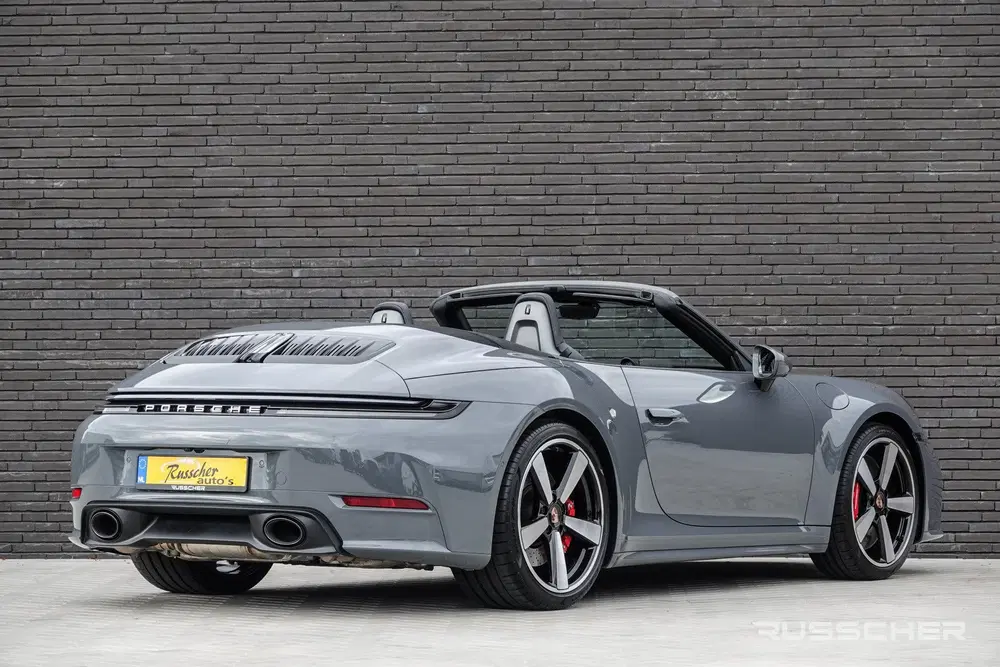 Porsche 911 3.0 Carrera S uit 2025, foto 2
