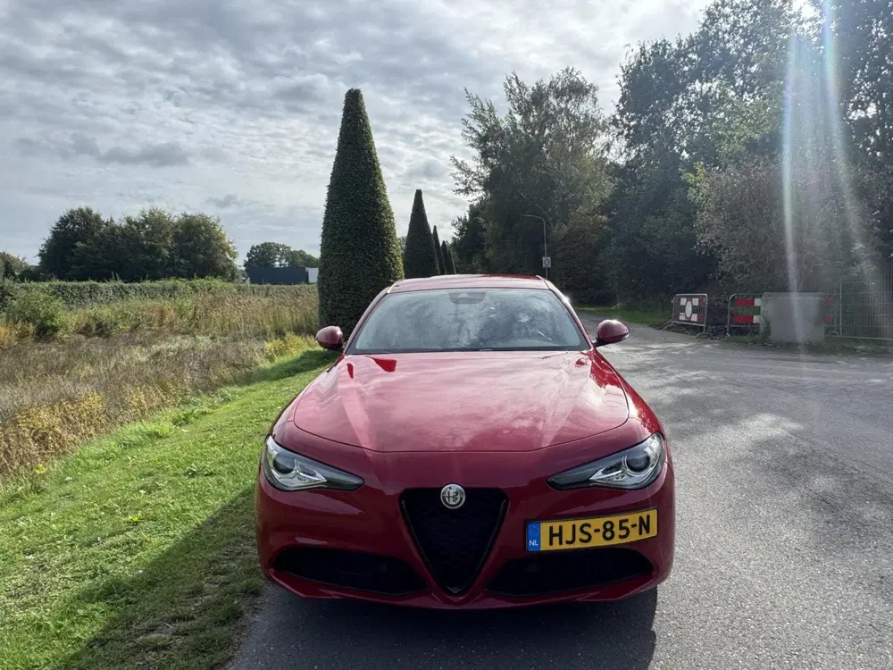 Alfa Romeo Giulia 2.2jtdm uit 2021, foto 3