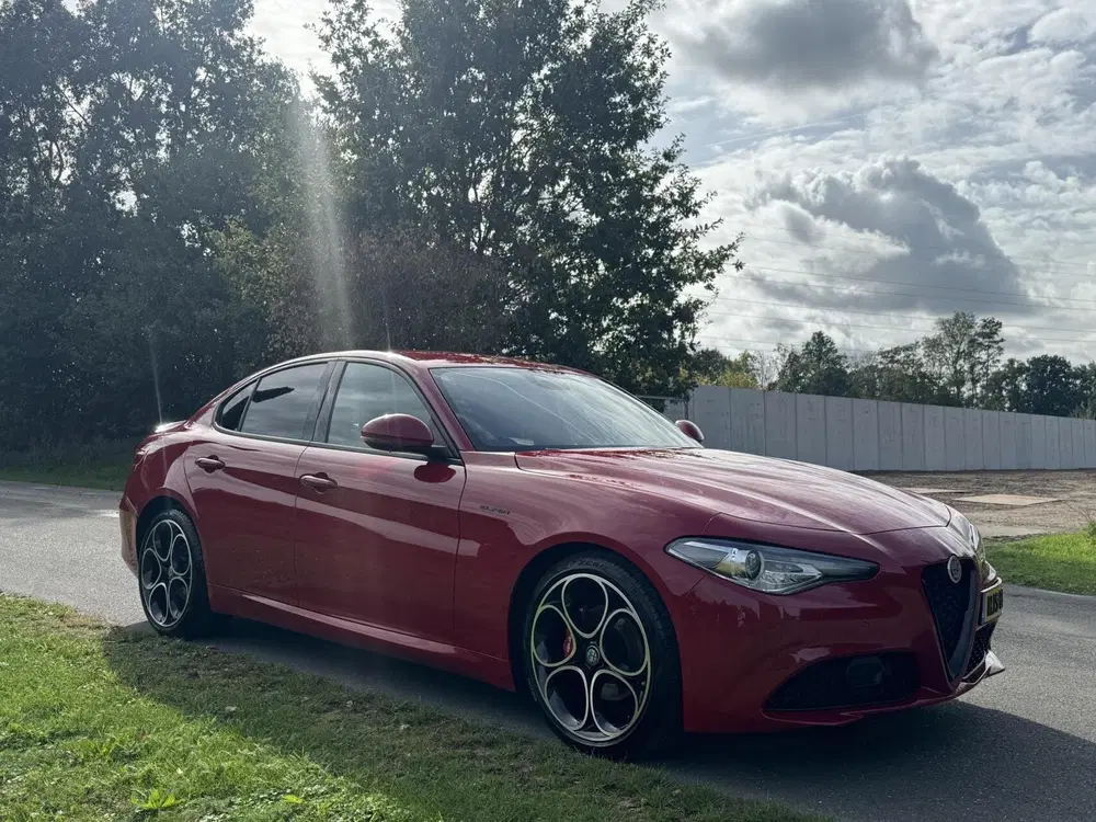 Alfa Romeo Giulia 2.2jtdm uit 2021, foto 4