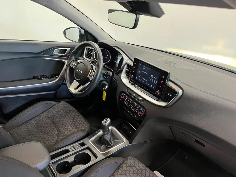 Kia Ceed 1.0 T-GDi DynamicLine Cruise control Cl uit 2023, foto 10