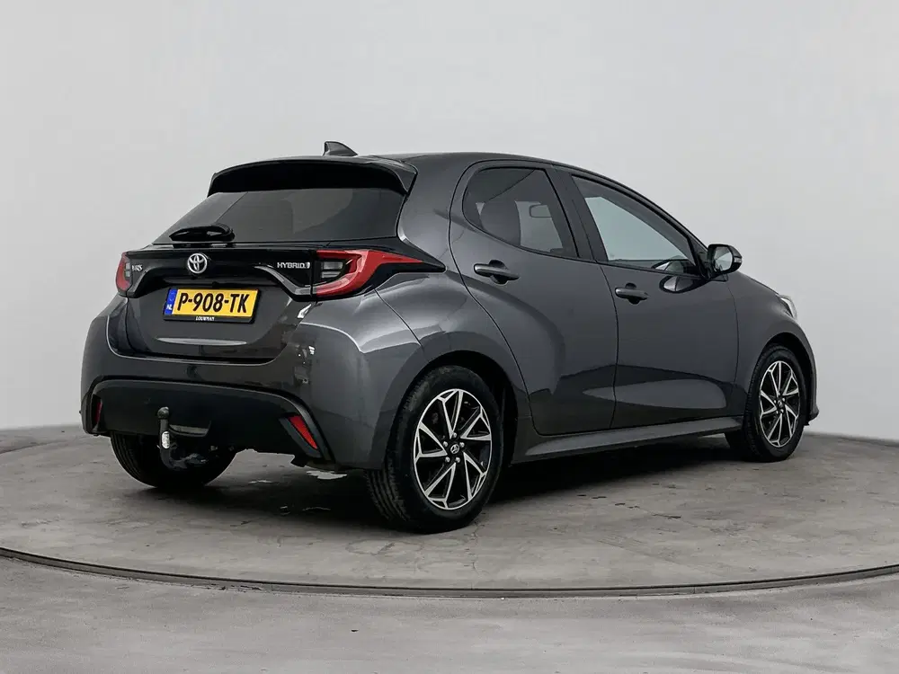 Toyota Yaris 1.5 Hybrid Dynamic uit 2022, foto 2