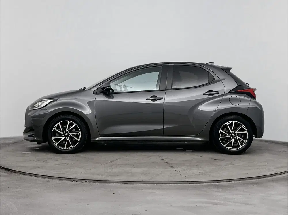 Toyota Yaris 1.5 Hybrid Dynamic uit 2022, foto 3