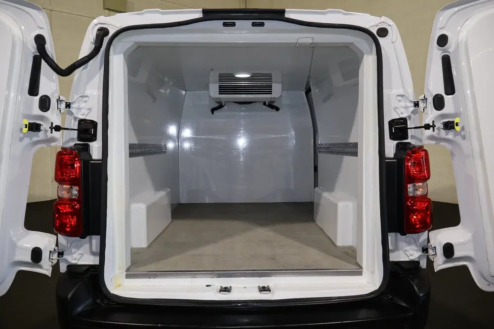 Opel Vivaro 2.0 BlueHDi 145pk S&S L3 Koelwagen (bj 202 uit 2023, foto 3