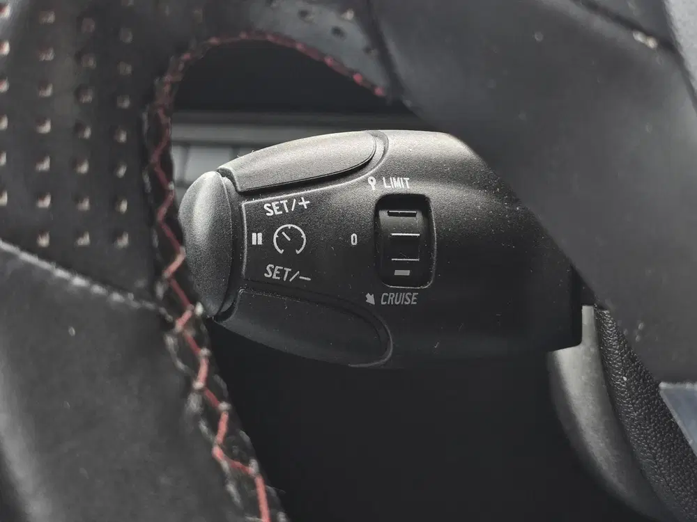Peugeot 208 1.2 PureTech GT-Line Automaat Navi uit 2019, foto 13