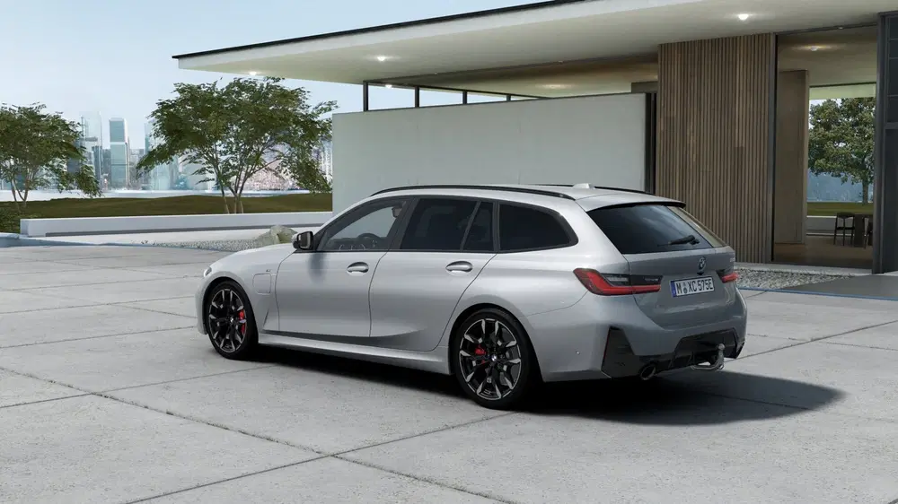 BMW 3-serie 330e M Sport Automaat uit 2026, foto 2